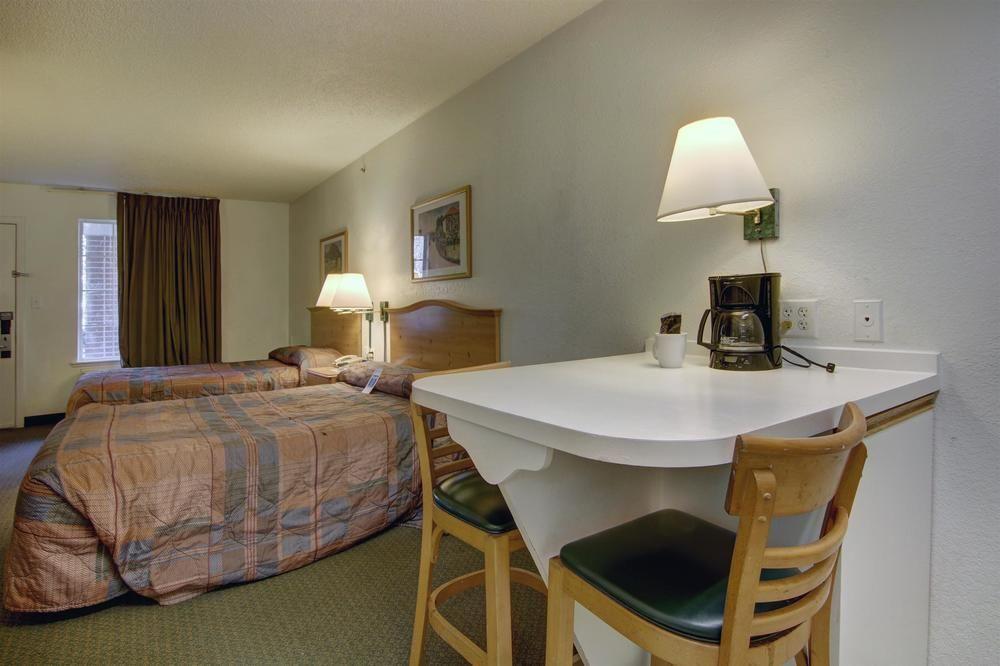Atlanta Hotel 로즈웰 외부 사진